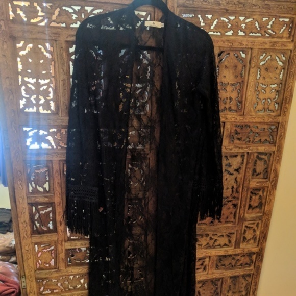 Flower of the Desert Black Lace Duster - Picture 7 of 7